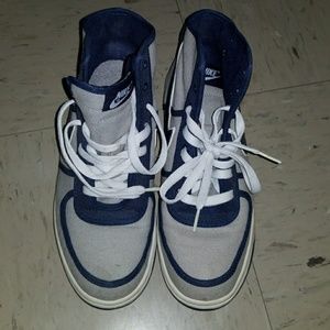 Like New Vintage Nike Vandals 5.5Y